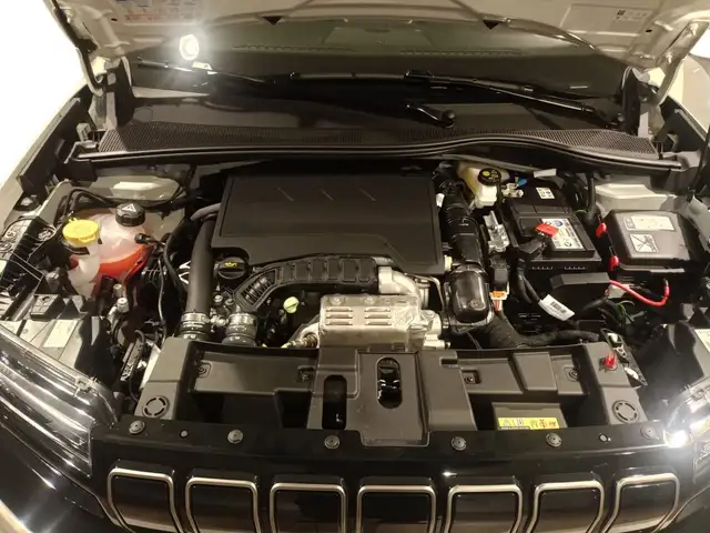 Jeep Avenger view 15