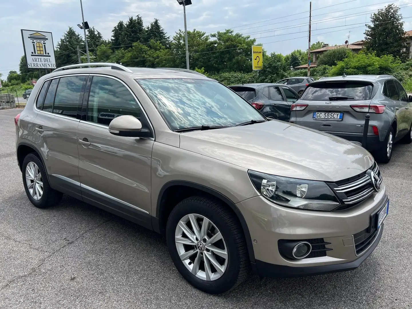 Volkswagen Tiguan 2.0 tdi bm Sport *UNIPROPRIETARIO*SERVICE-VW* Bronzo - 2