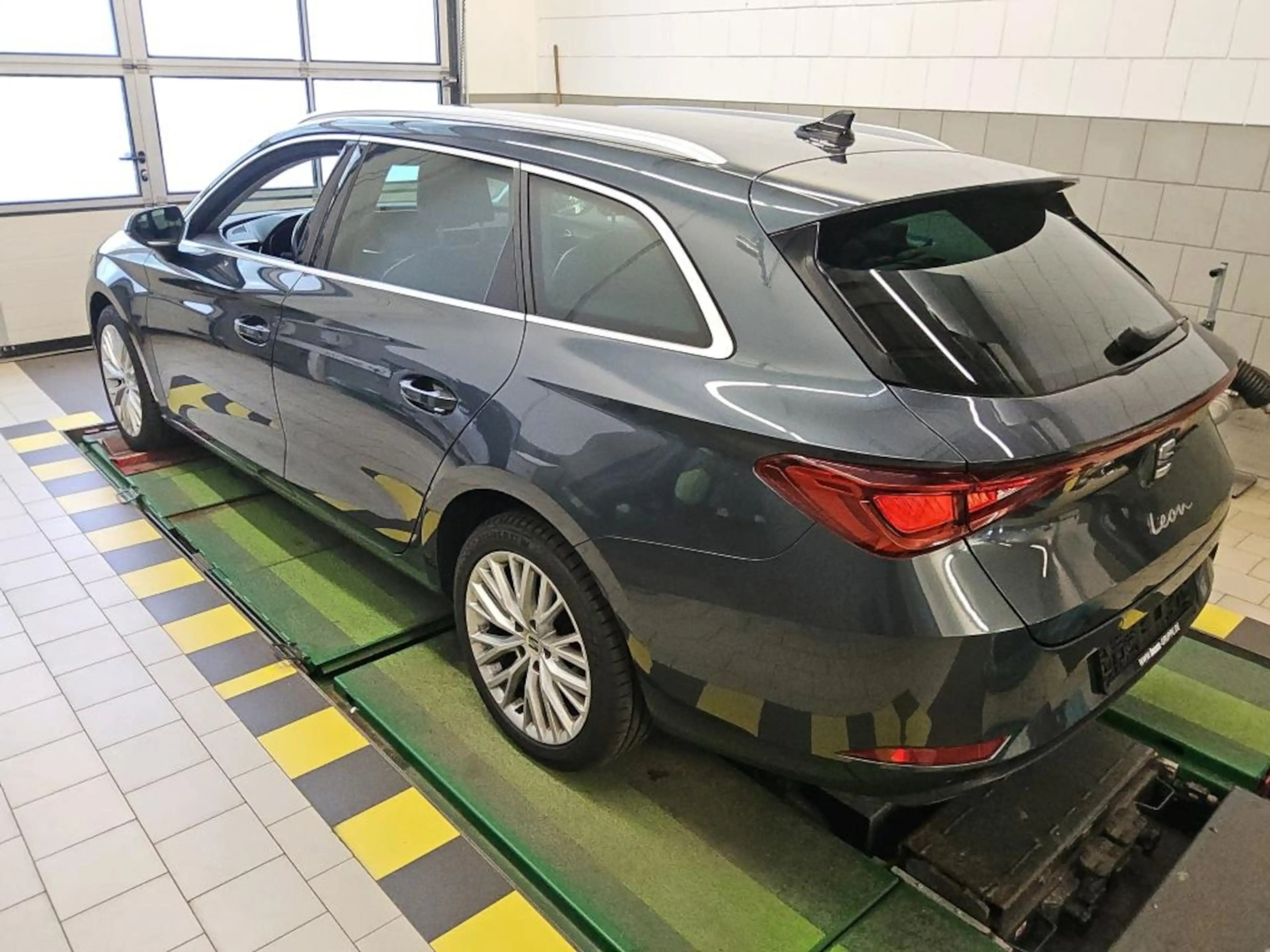 SEAT Leon 2.0 TDI DSG Xcellence *NAVI*ACC*KESSY* — photo 3