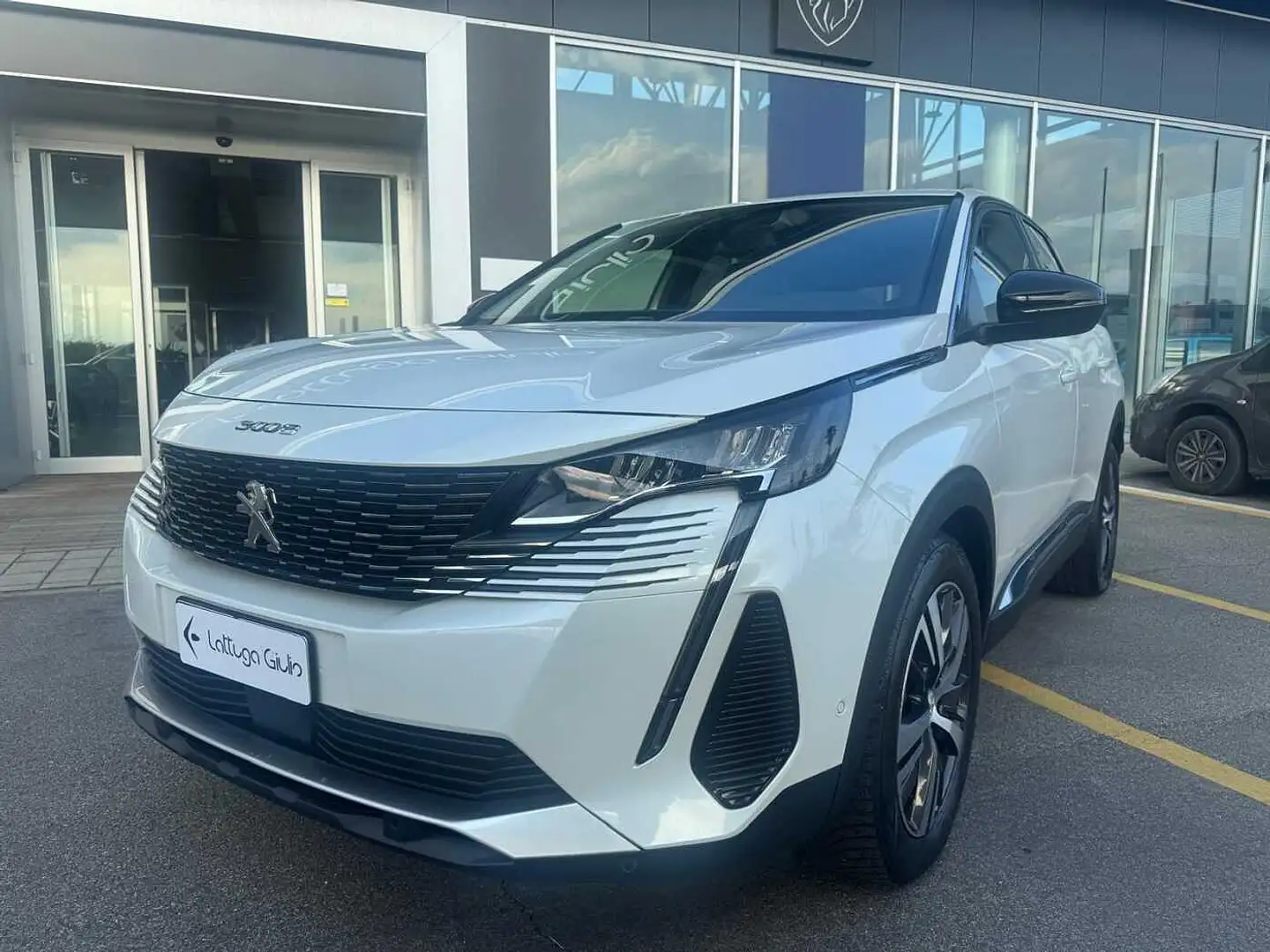 Peugeot 3008 2ª serie BlueHDi 130 S&S EAT8 Allure Pack Bianco - 2