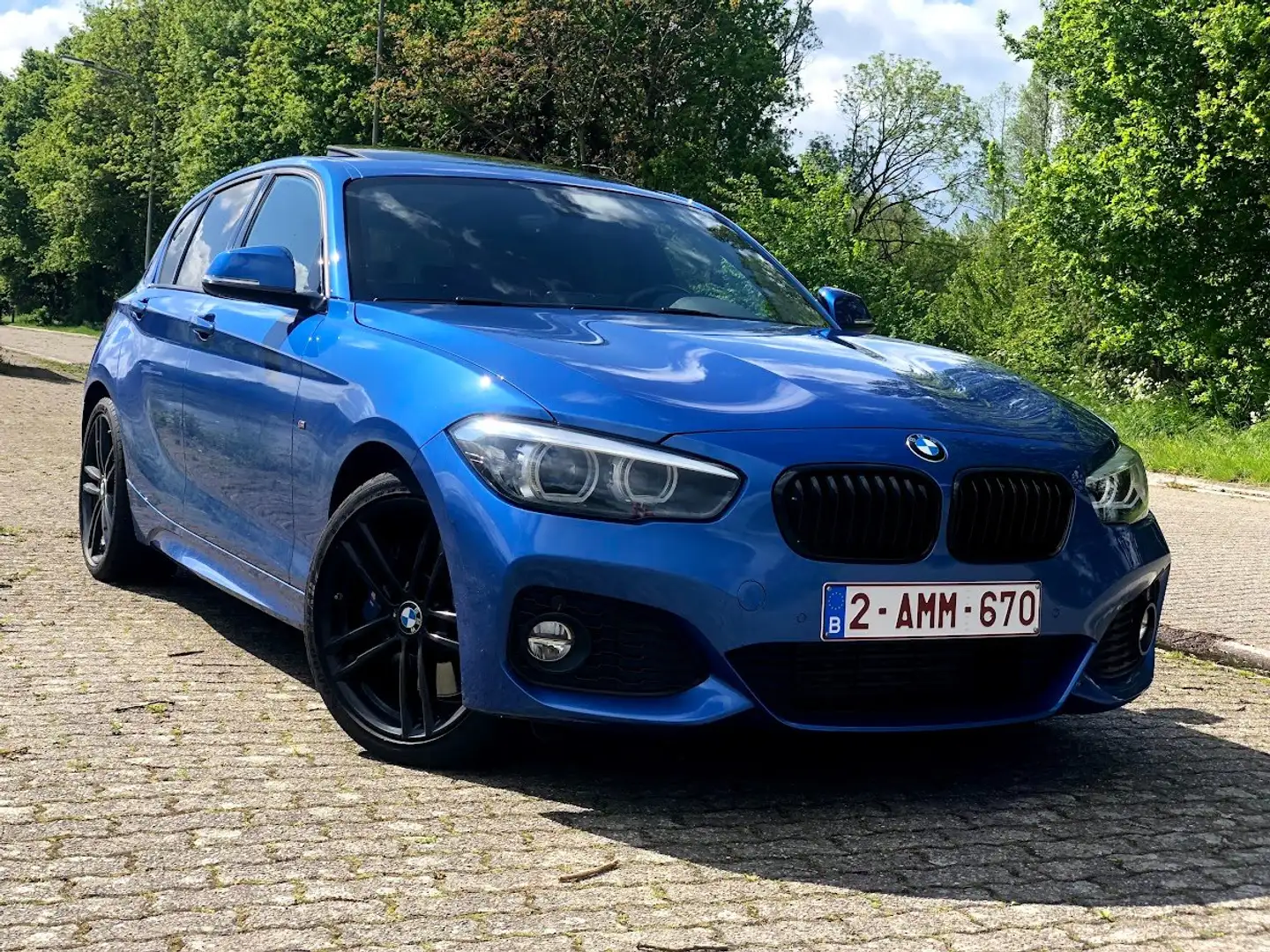 BMW 116 116i M Sport (140i looks) Bleu - 1