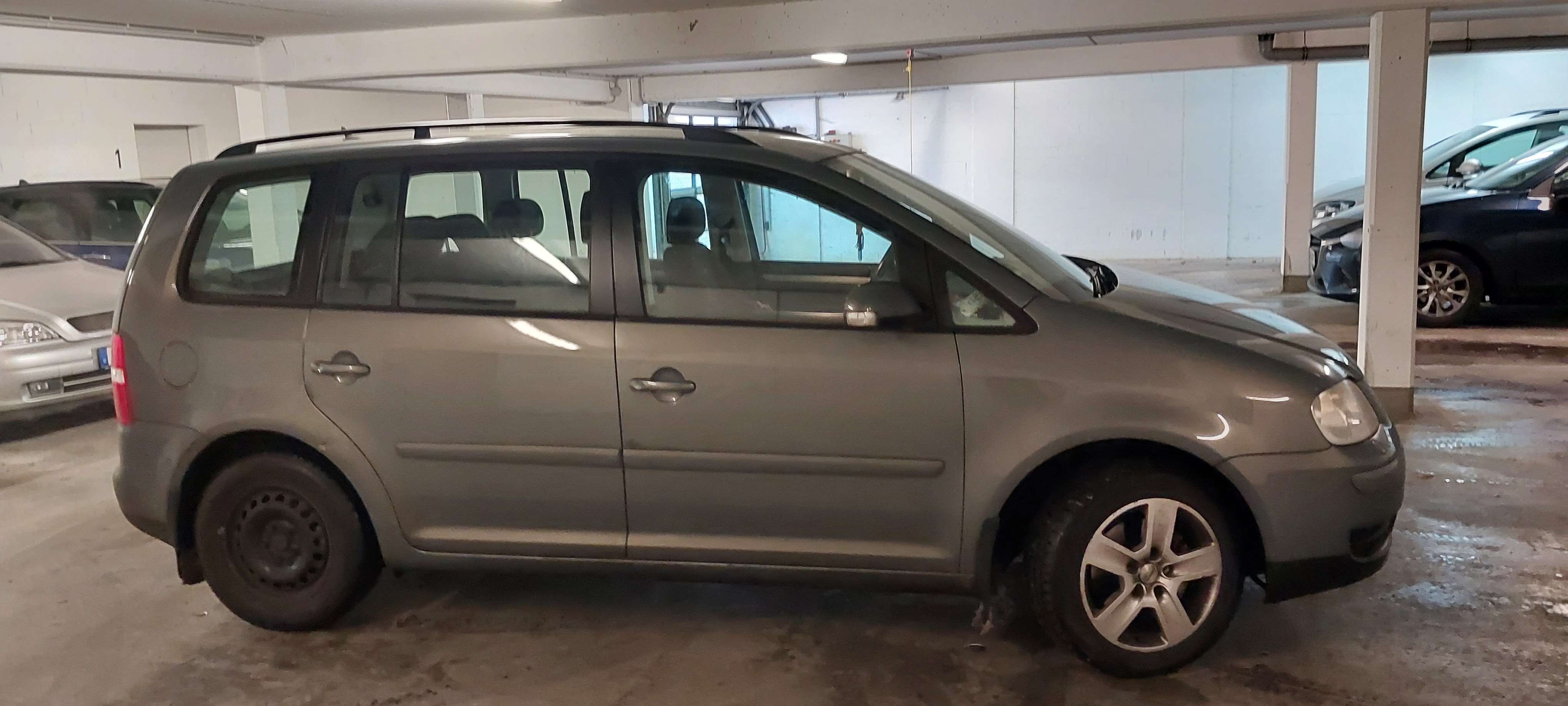 Second hand Volkswagen Touran 2.0