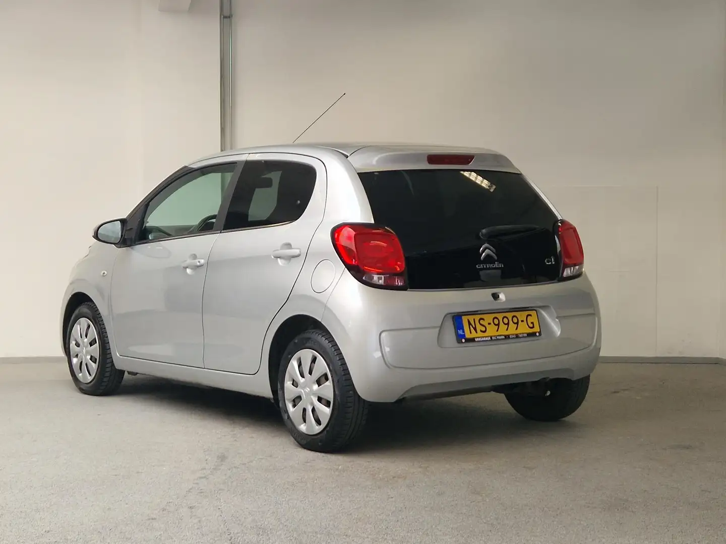 Citroen C1 1.0 e-VTi Feel | 2e-EIG. | AIRCO | BLUETOOTH | Gris - 2