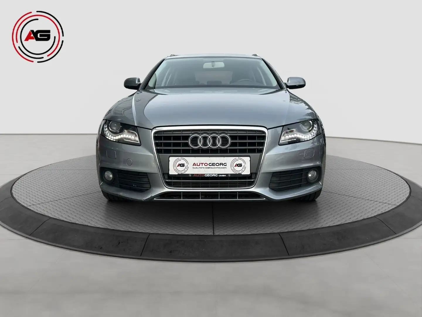 Audi A4 Avant 1,8 TFSI AUTOM. PANO XENON TEMP PDC SHZ Grigio - 2