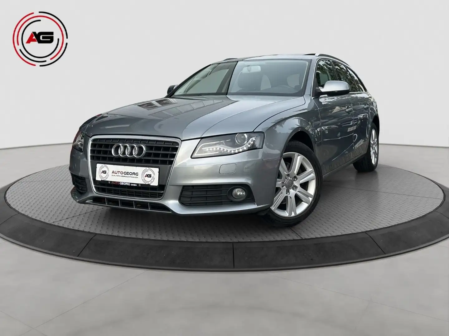 Audi A4 Avant 1,8 TFSI AUTOM. PANO XENON TEMP PDC SHZ Grigio - 1