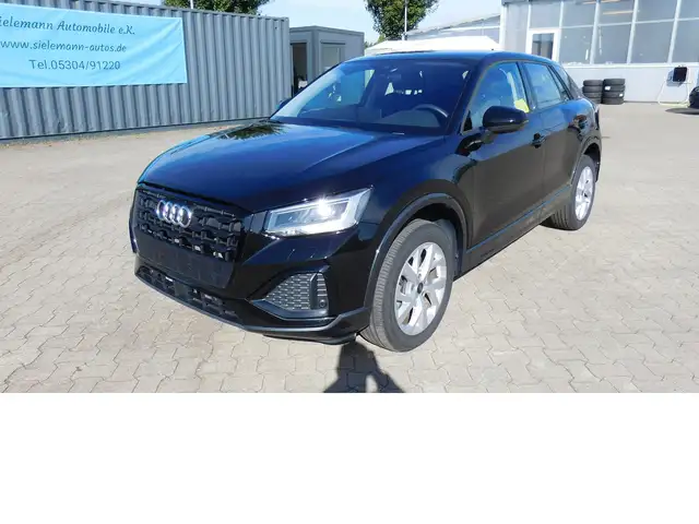 Audi Q2 view 5