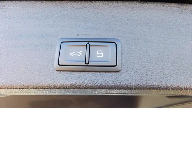 Audi Q2 view 21