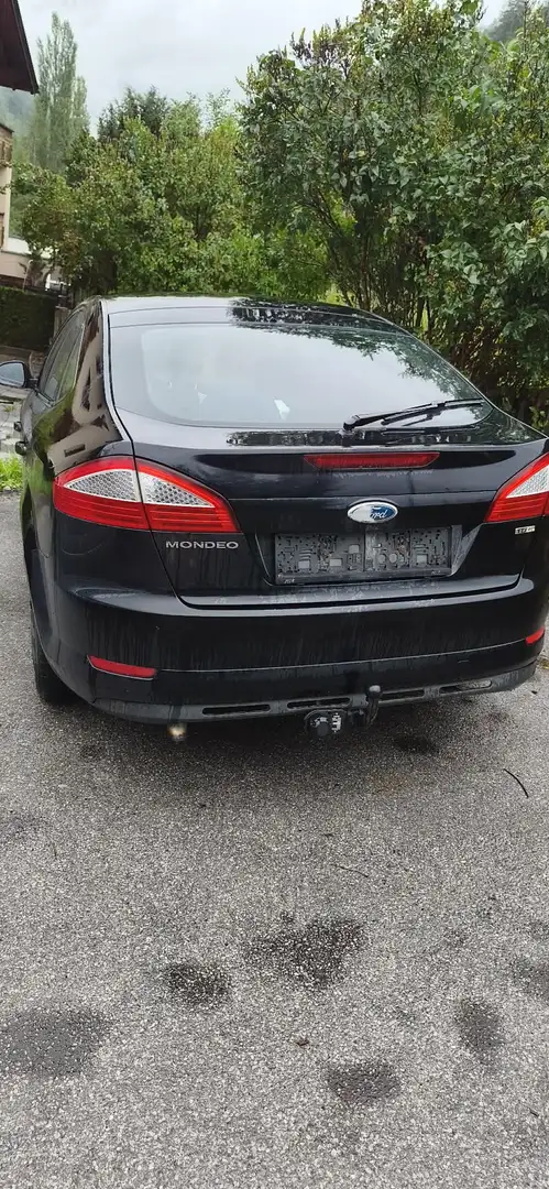 Ford Mondeo 2008. Schwarz - 2