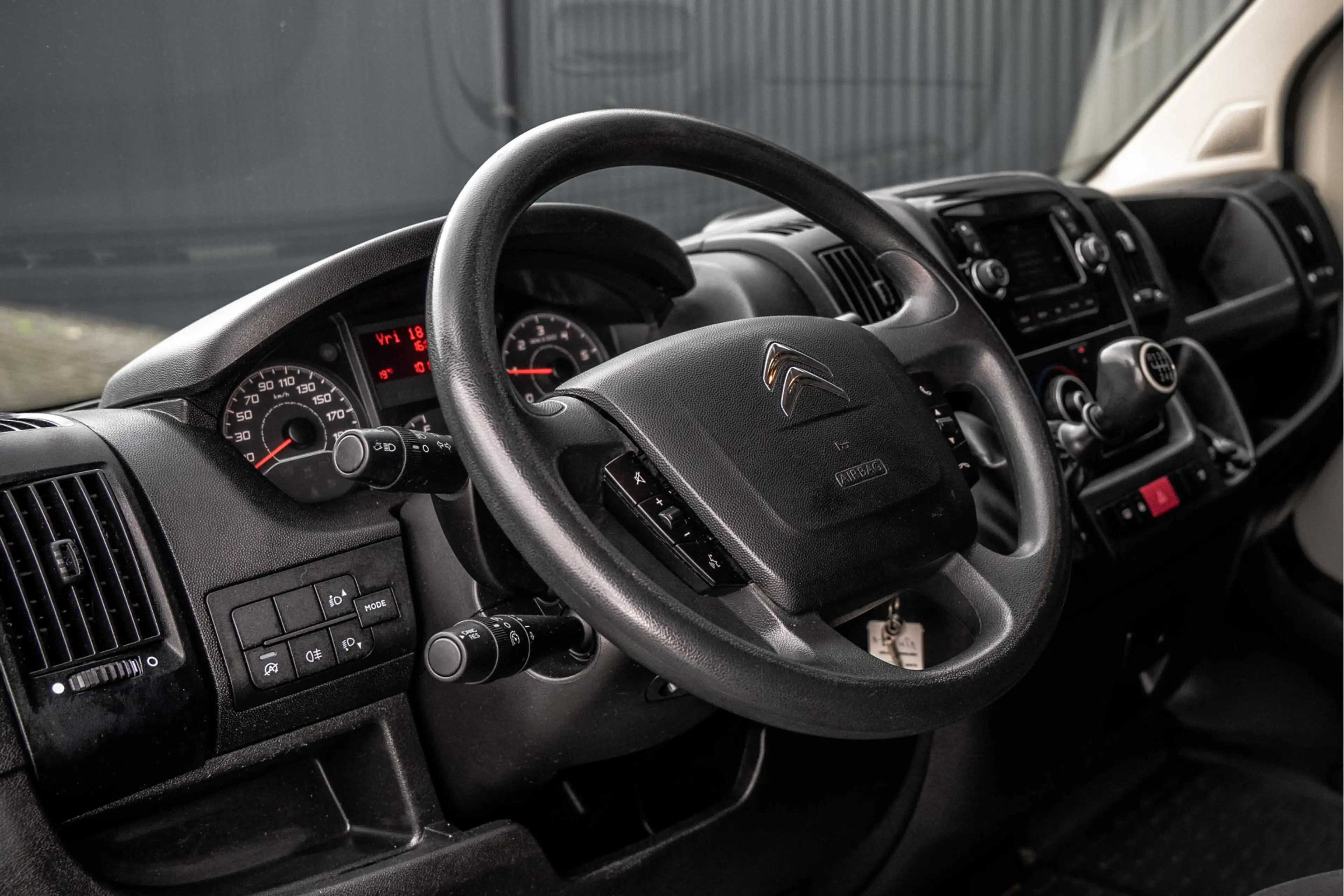 Citroen Jumper 2.2 BlueHDi 140 L2H2 | Camera | Cruise | 1e Eigena — photo 11