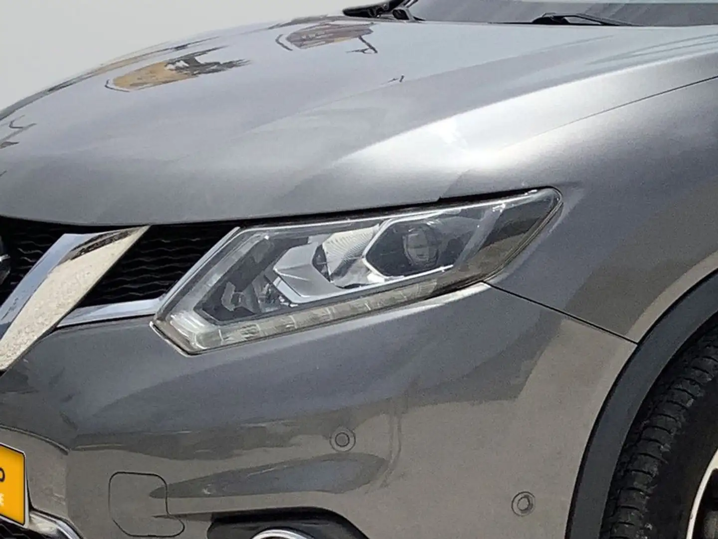 Nissan X-Trail dCi 130CV 96kW 360 7 plazas Gris - 2