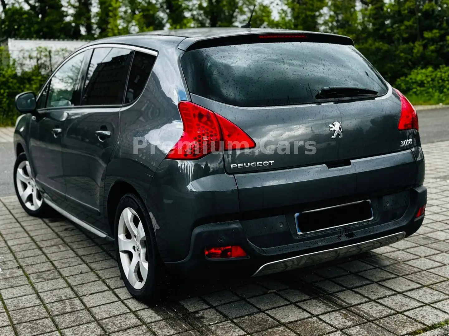 Peugeot 3008 Allure 2.0 HDI 150 *Panorama*Navigation*Hup Grau - 2