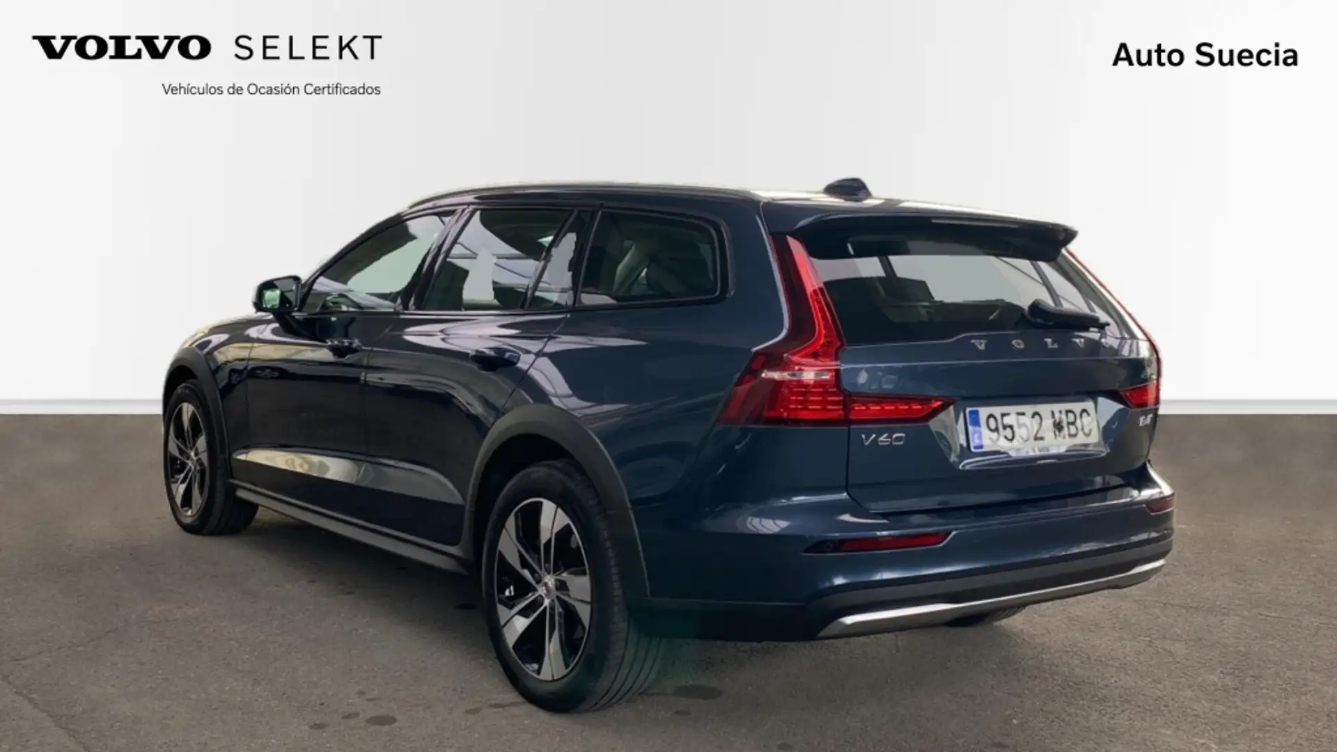 Volvo V60 NUEVO V60CC CORE, B4 (DIESEL) AWD, DIeSEL - 2