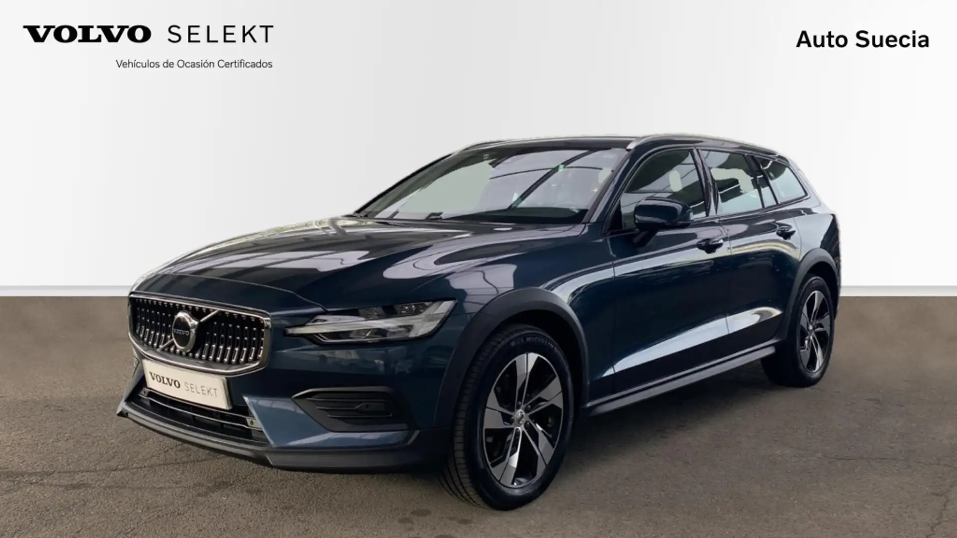 Volvo V60 NUEVO V60CC CORE, B4 (DIESEL) AWD, DIeSEL - 1