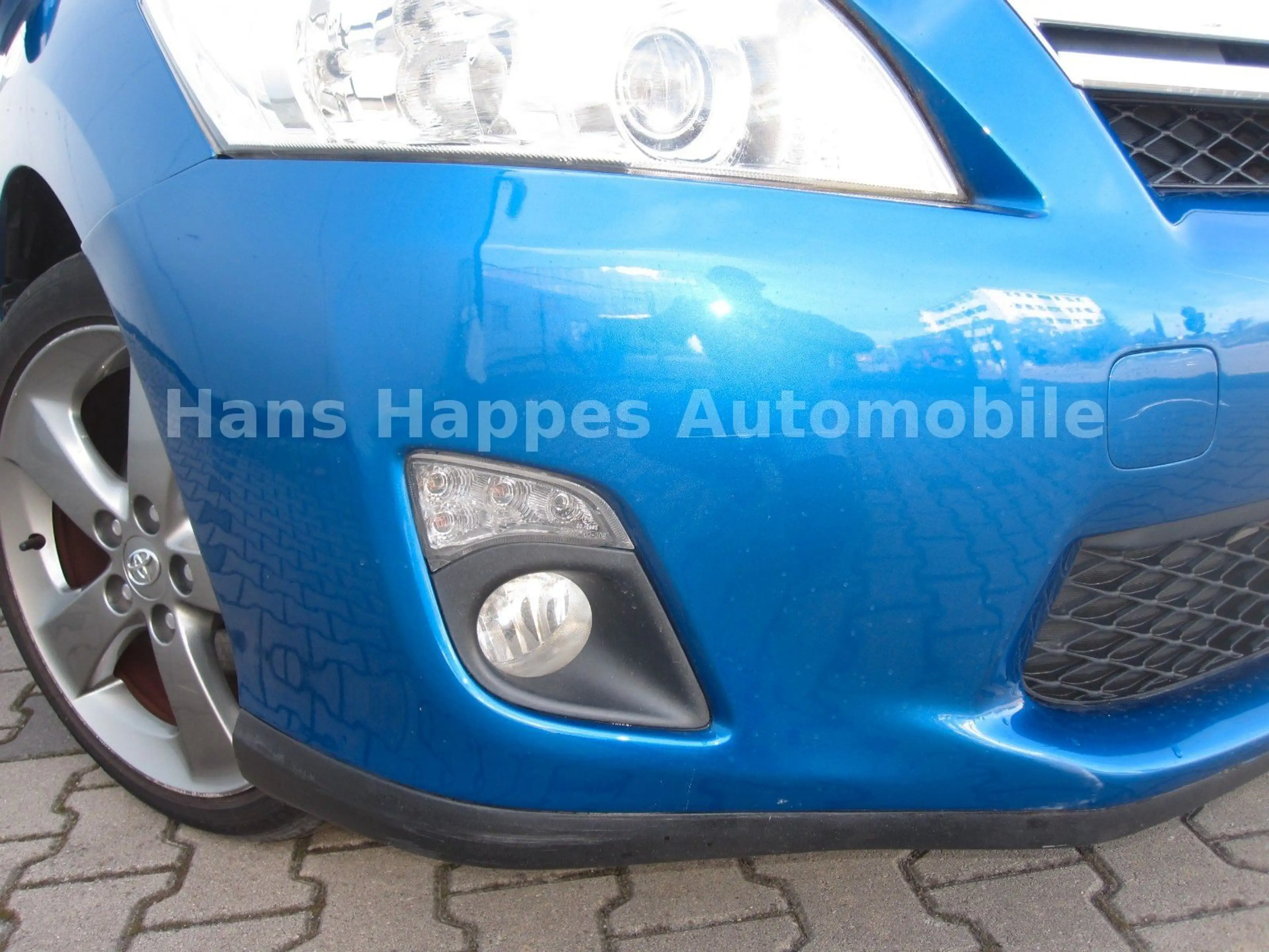 Toyota Auris Hybrid Life 1,8 Navi PDC Kamera TÜV/AU neu — photo 7