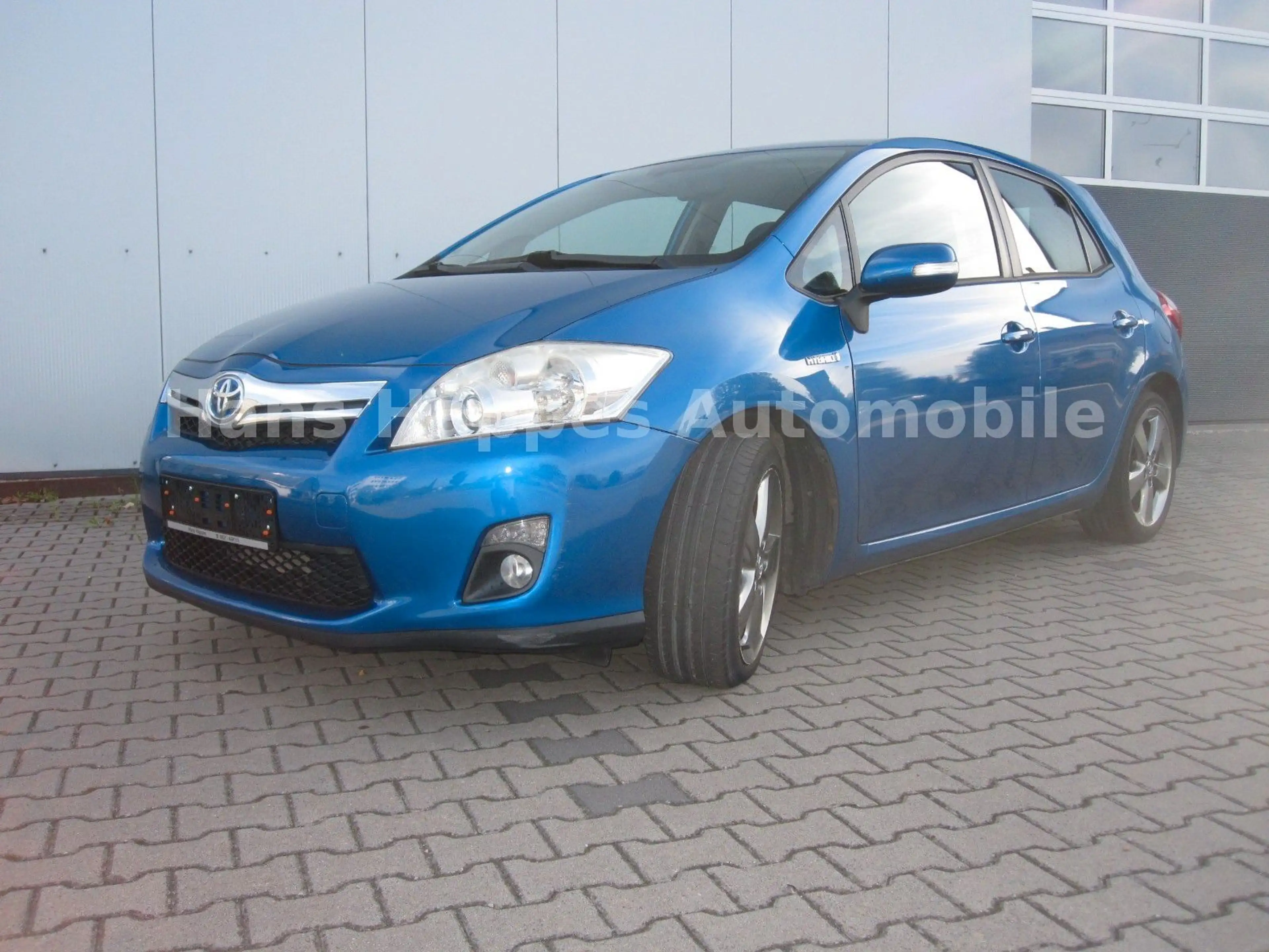 Toyota Auris Hybrid Life 1,8 Navi PDC Kamera TÜV/AU neu — photo 2