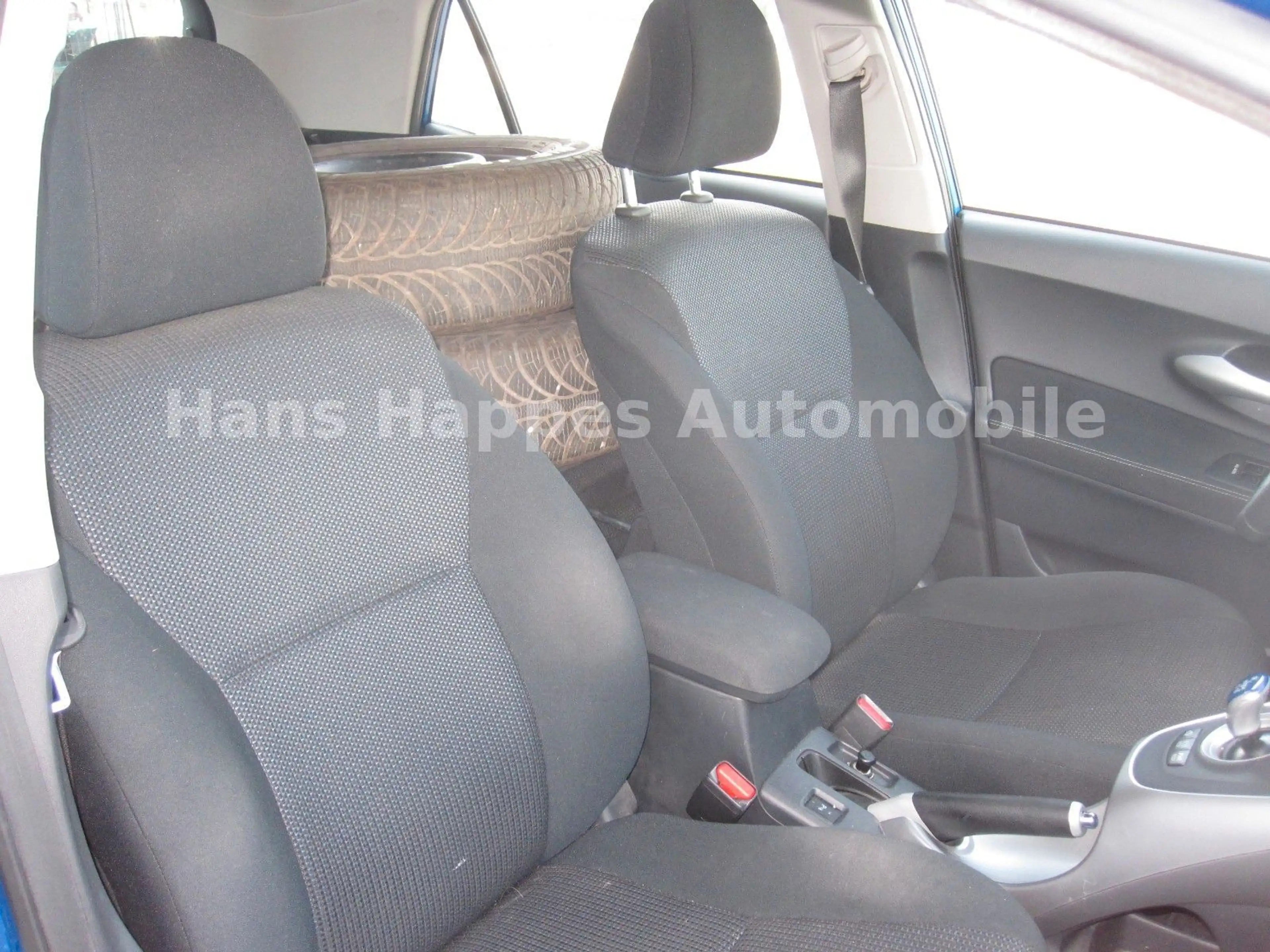 Toyota Auris Hybrid Life 1,8 Navi PDC Kamera TÜV/AU neu — photo 10