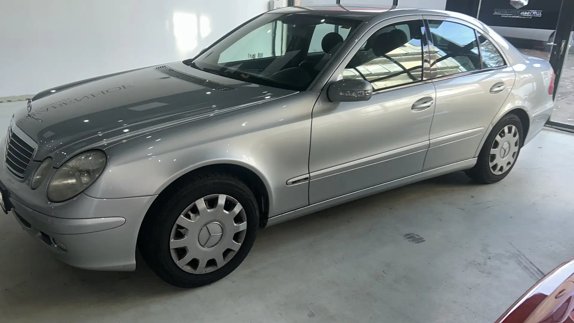 Mercedes-Benz E 220 E 220 CDI ,Automatik Grau - 2