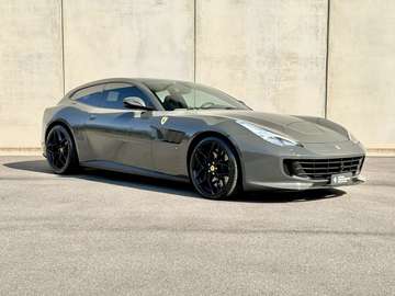 GTC4 Lusso 3.9 T - Sollevatore