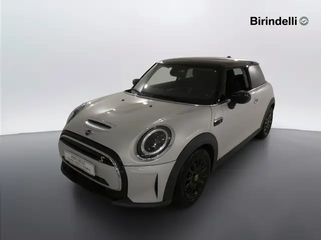 MINI Cooper SE Classic auto