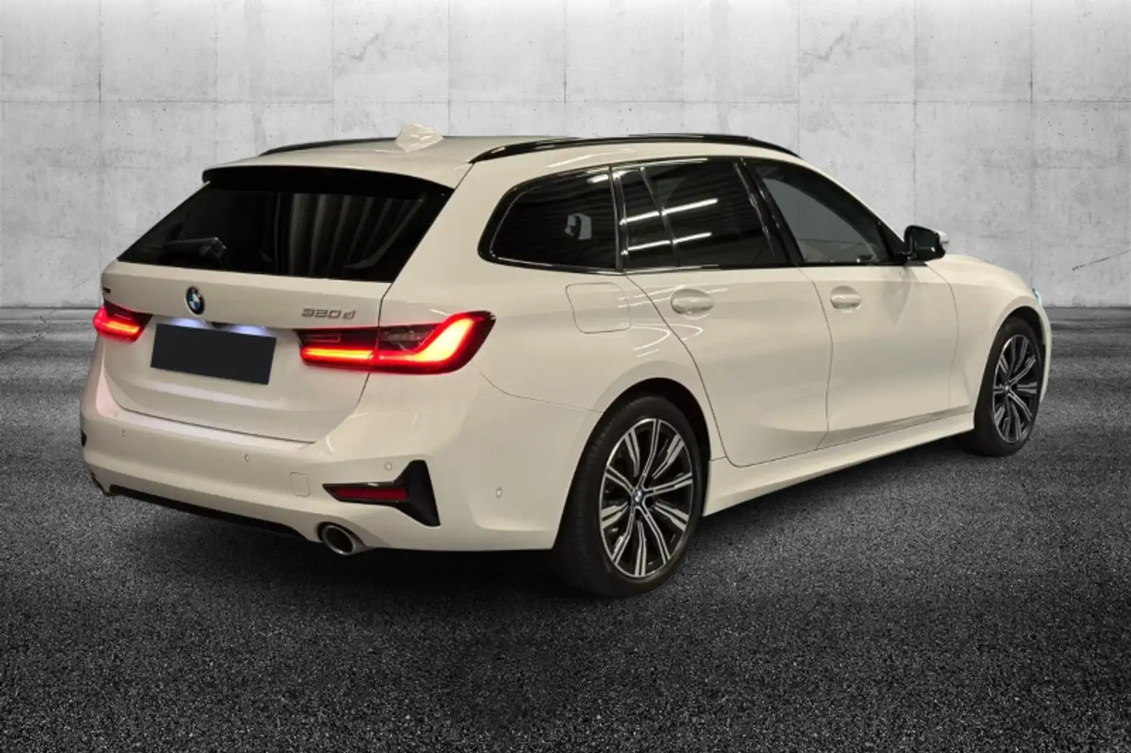 BMW 320 d 48V xDrive Touring Sport Blanc - 2