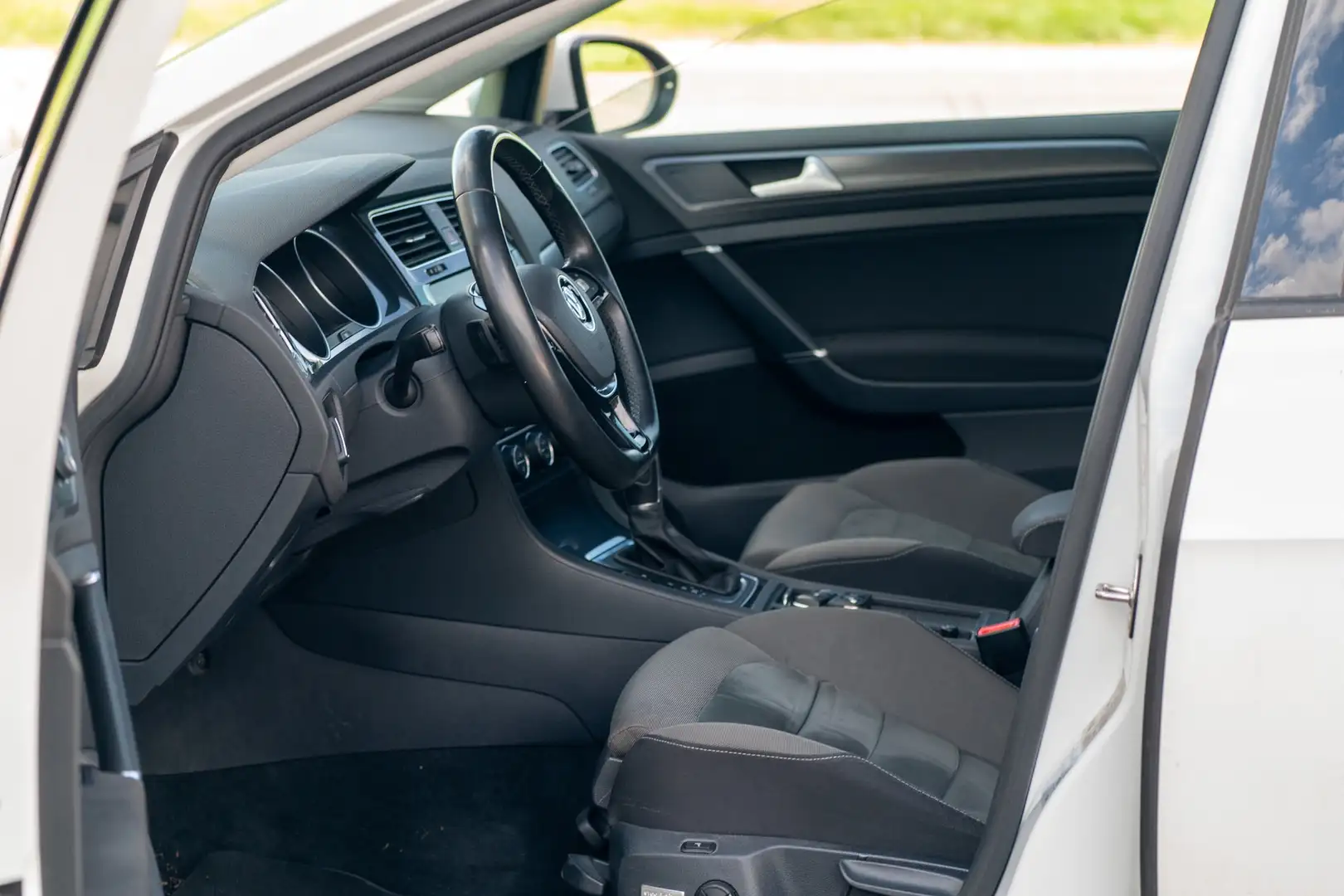 Volkswagen Golf Variant STHZ I Line Assist I Distronic I Front Assist usw Weiß - 2