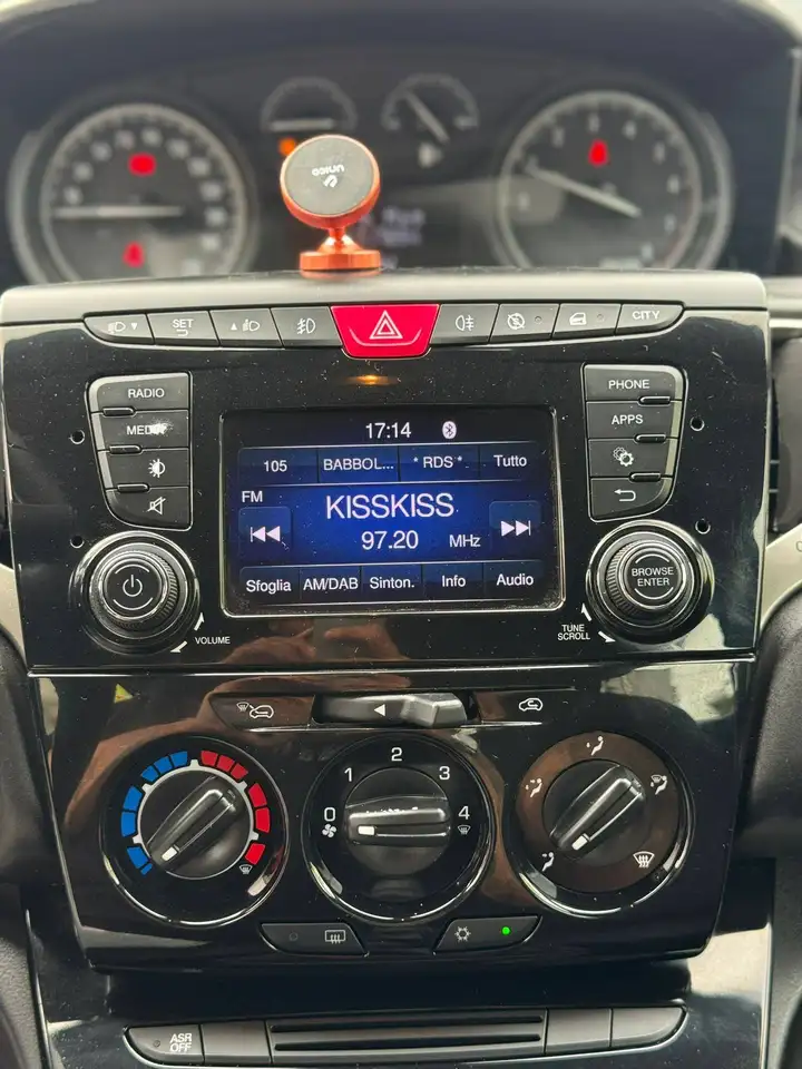 Lancia Ypsilon 2021 — фото 11