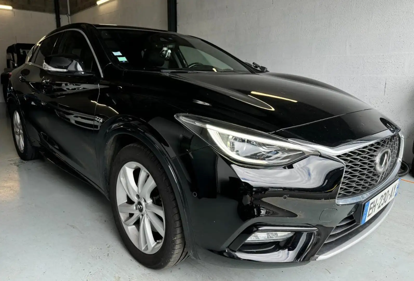 Infiniti Q30 2.2d 170ch Premium Tech DCT - 2