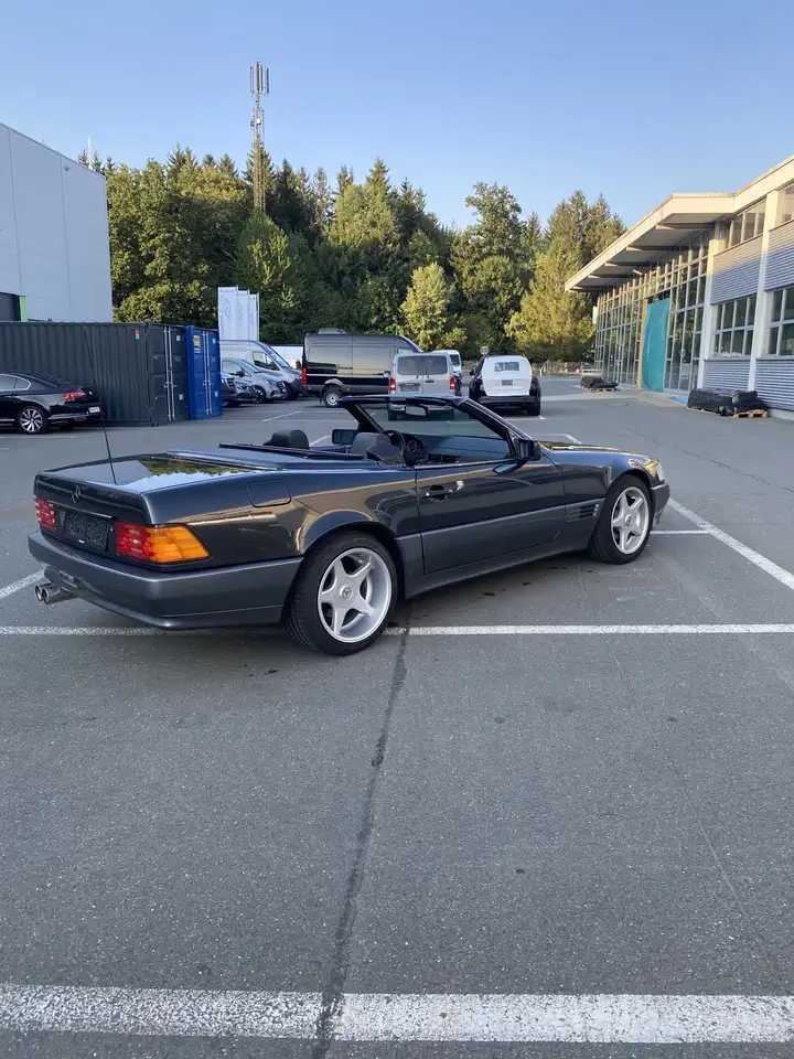 Mercedes-Benz SL 300 Roadster, foto 4