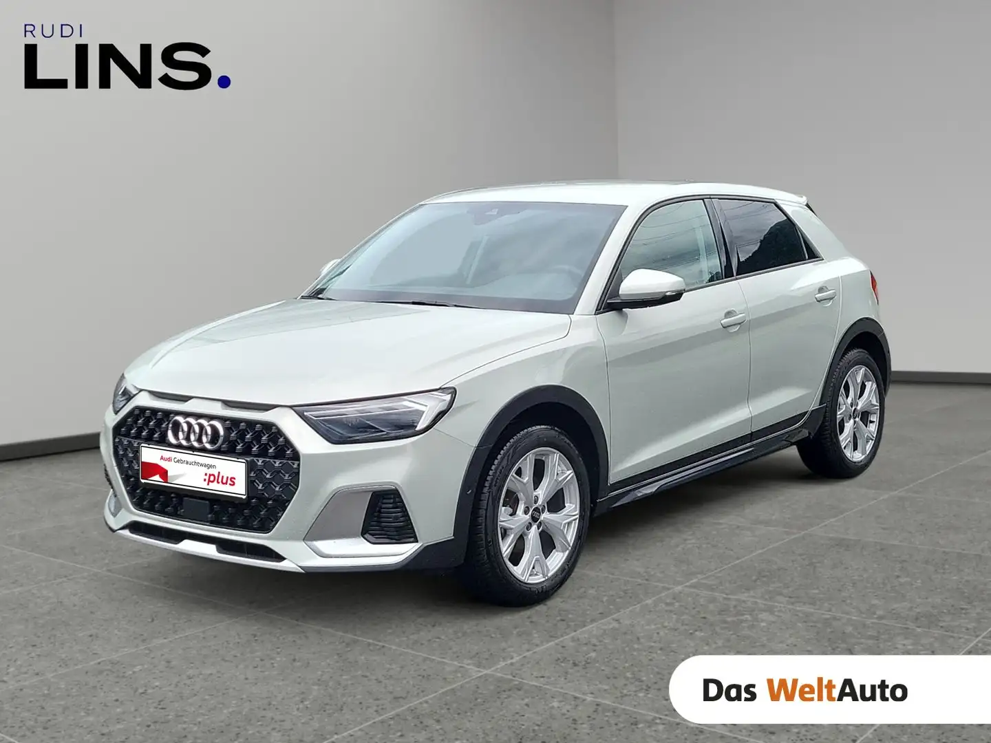 Audi A1 30 TFSI Stříbrná - 1