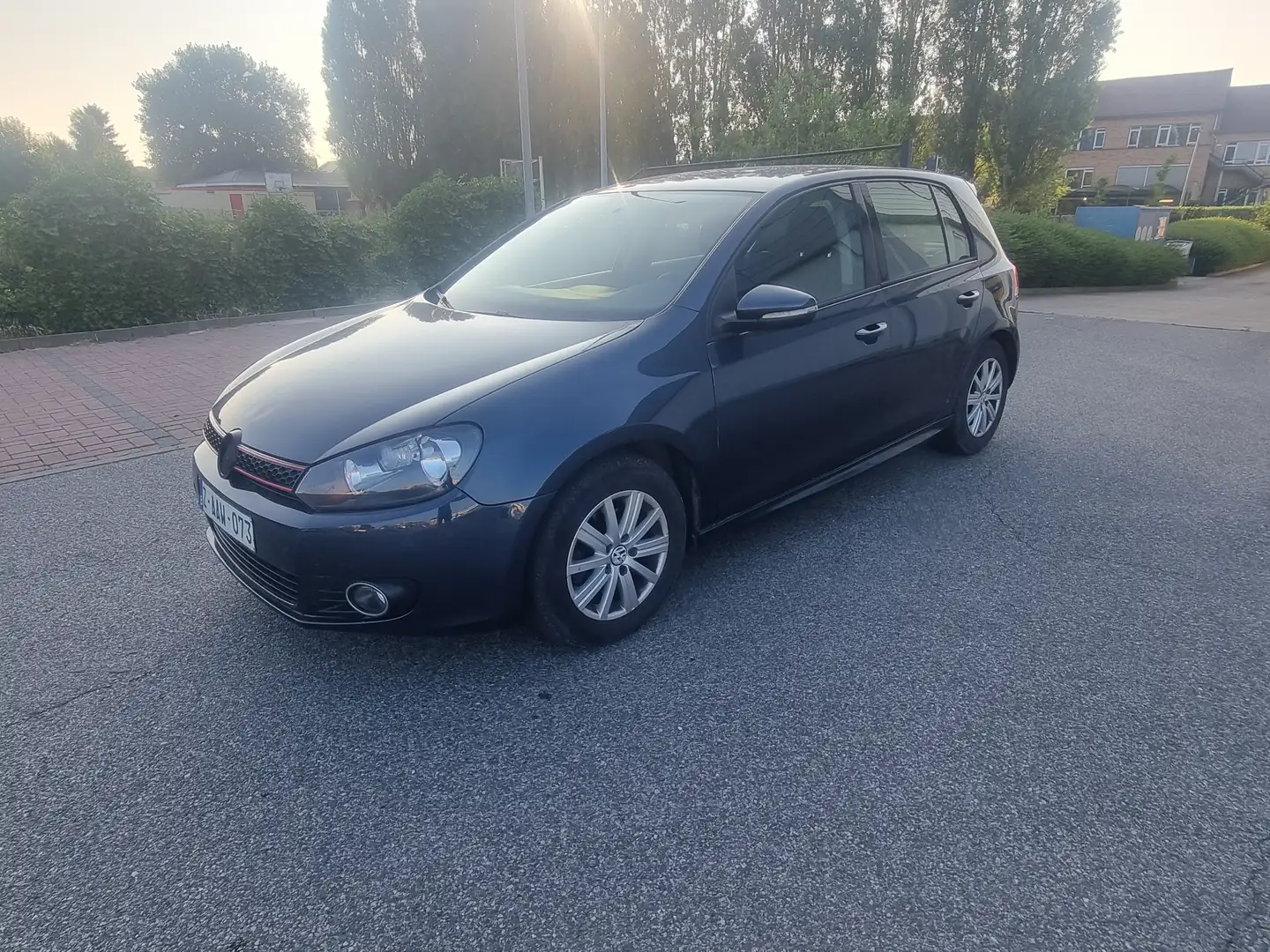 Volkswagen Golf 1.6 CR TDi Trendline DPF Blauw - 1