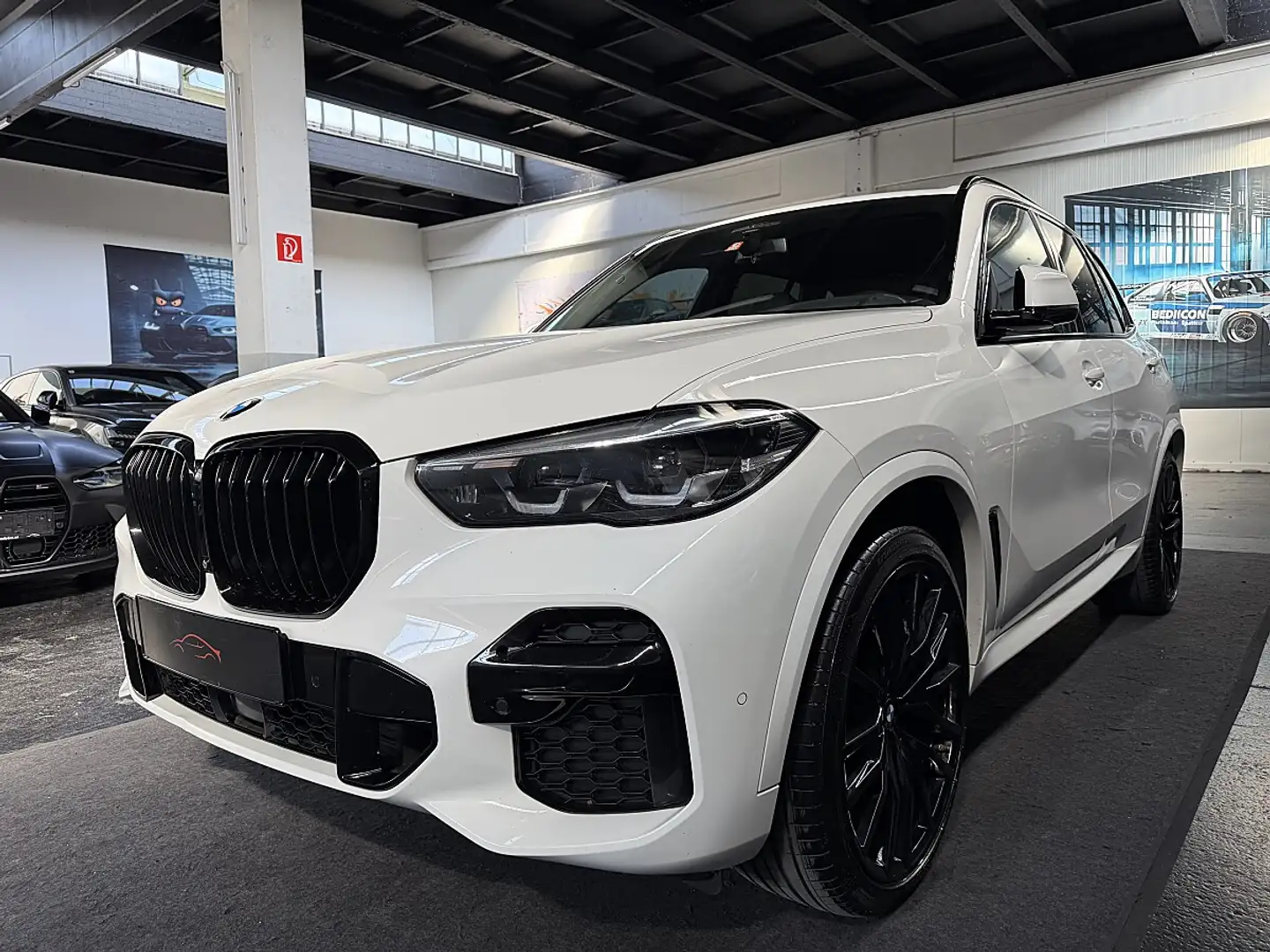 BMW X5 xDrive 30d * M PAKET * 22 ZOLL * FINANZIERUNG * Weiß - 1