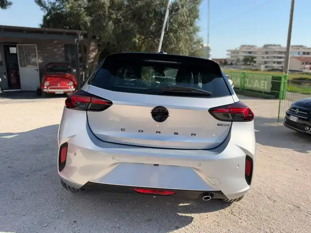 Opel Corsa view 4