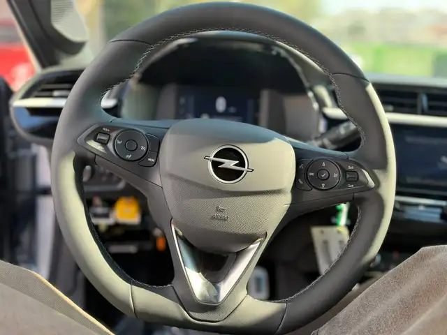 Opel Corsa view 13
