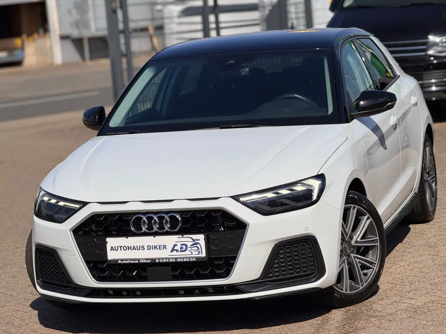 Audi A1 Sportback 30 TFSI advanced Weiß - 1