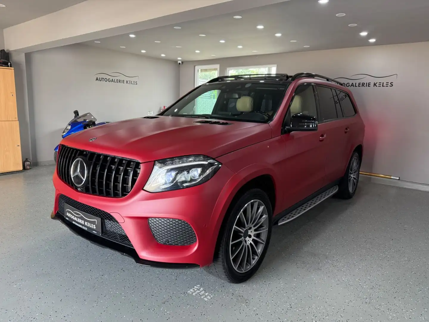 Mercedes-Benz GLS 500 4Matic AMG PAKET 7SITZE PANO*SITZBEL*STH Schwarz - 2