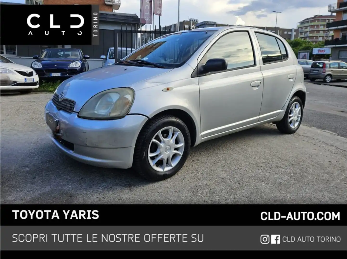 Toyota Yaris 1.0i 16V cat 5 porte '03 Szary - 1