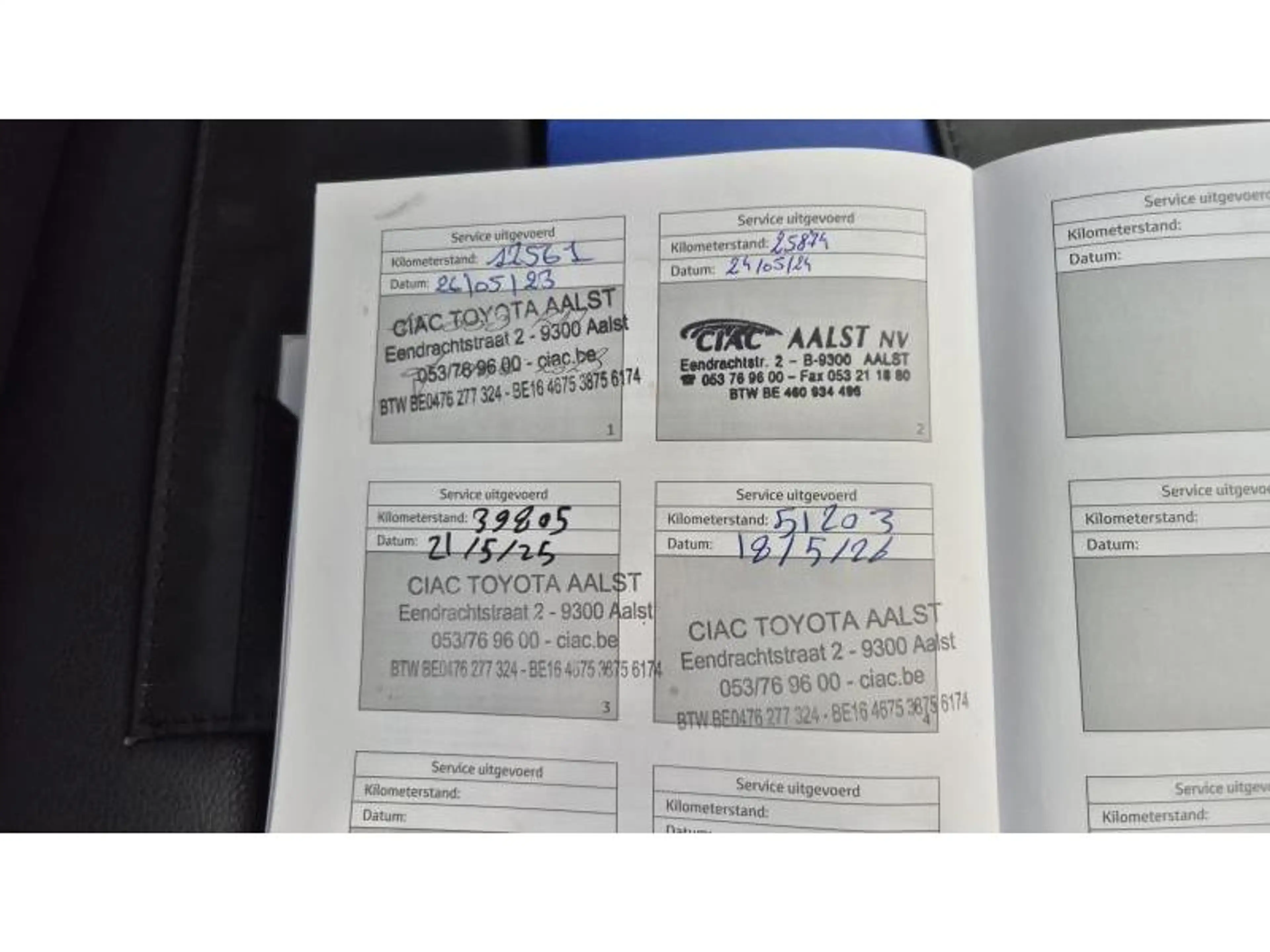 Toyota RAV 4 Premium — photo 12