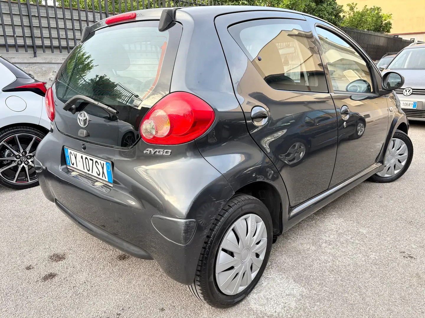 Toyota Aygo Aygo I 2005 5p 1.0 Sol Grigio - 2