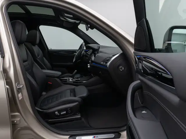 BMW X3 view 24
