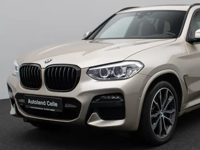 BMW X3 view 16