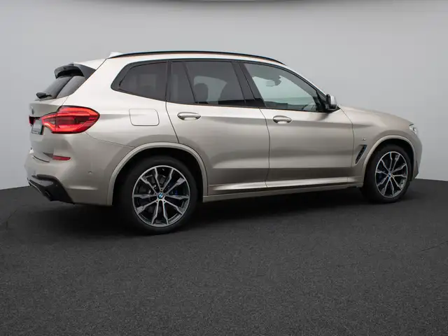 BMW X3 view 6