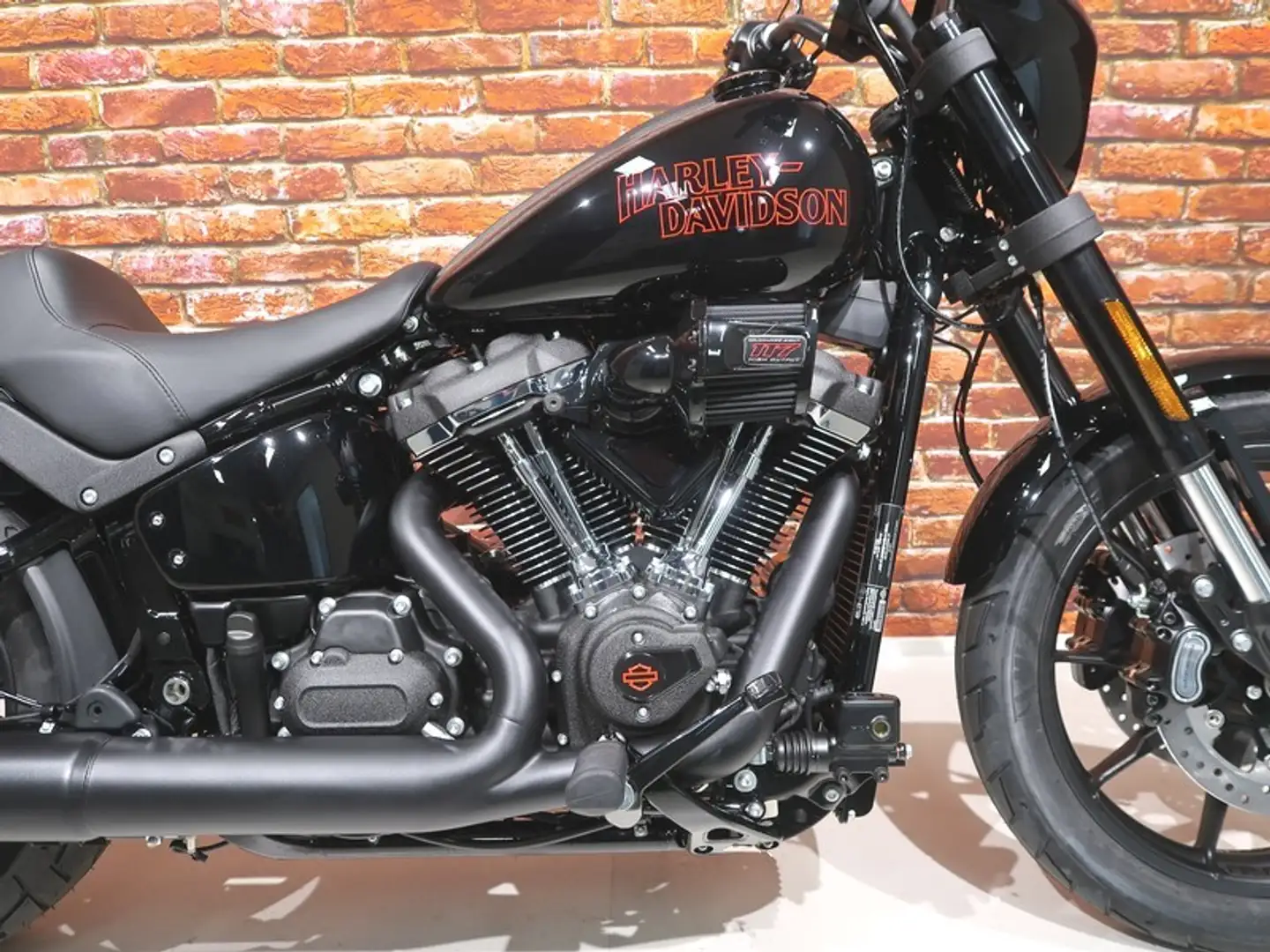 Harley-Davidson Lowrider S FXLRS 117 Černá - 2