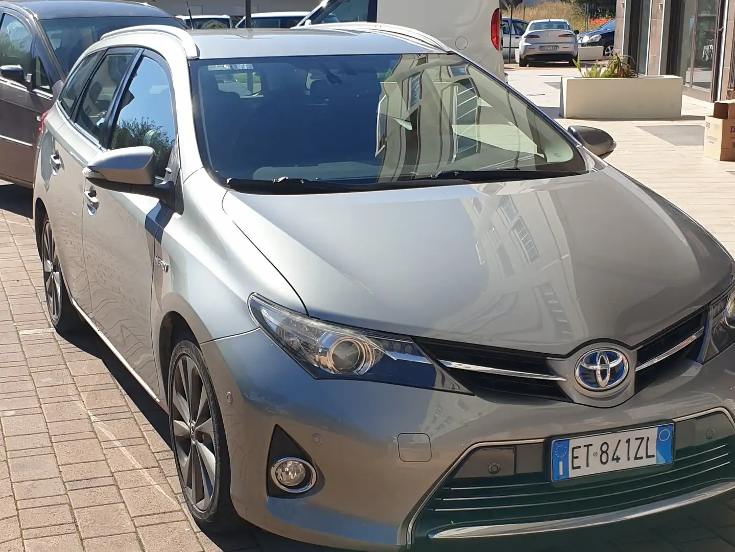 Toyota Auris Auris II 2013 5p 1.8h Lounge Argento - 2