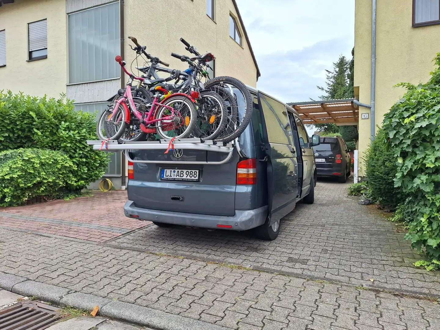 Volkswagen T5 California Beach - 1