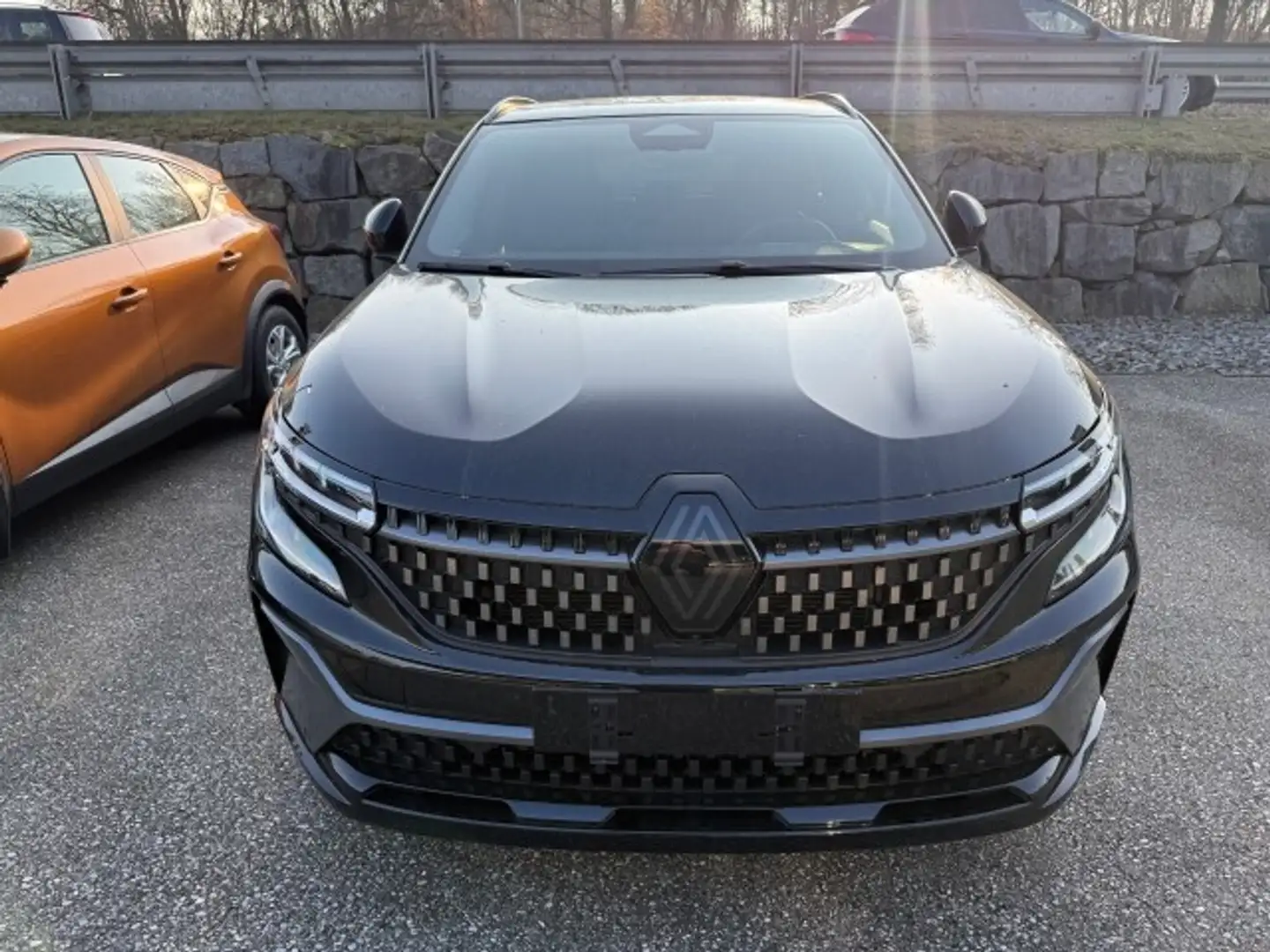 Renault Austral E-Tech Full Hybrid 200 Iconic Esprit Alpine Aut. Schwarz - 2
