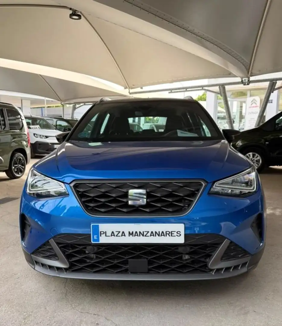 SEAT Arona 1.0 TSI 110cv FR RX Azul - 1