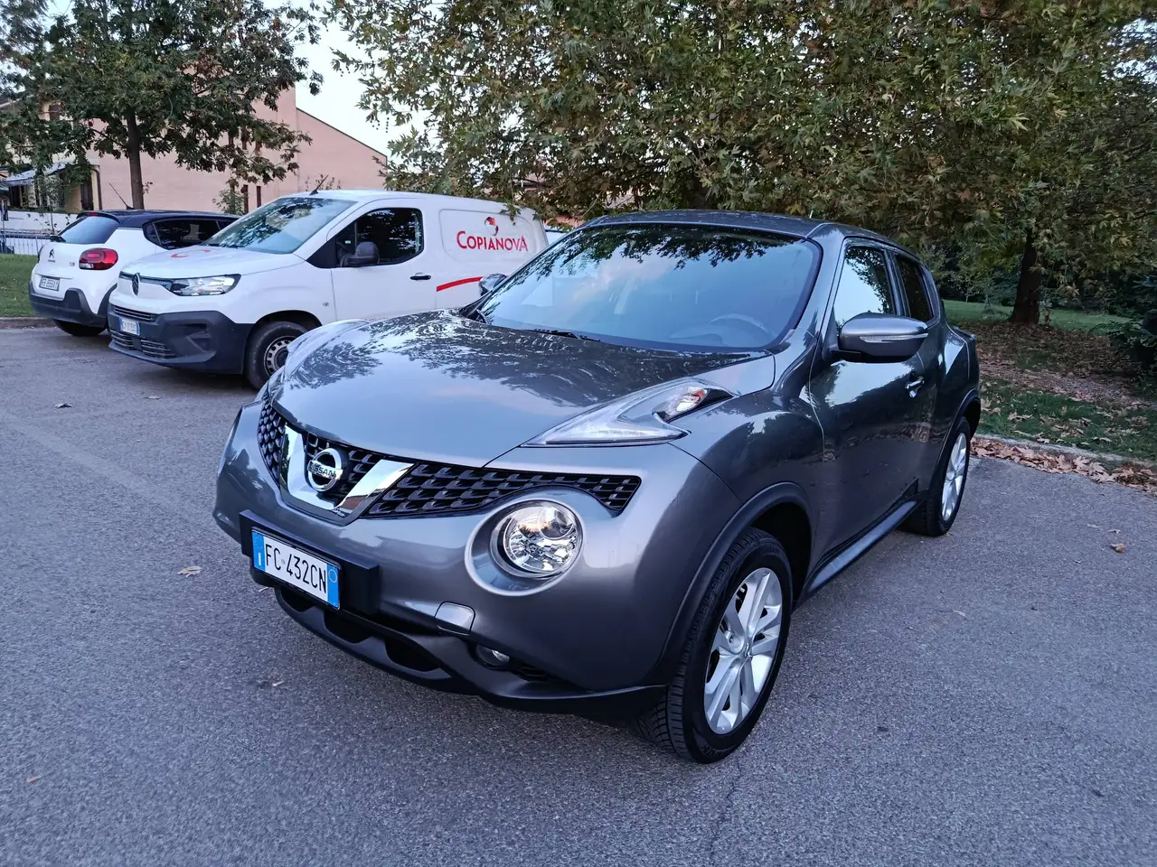 Nissan Juke Juke I 2015 1.6 Acenta Gpl 115cv E6 — photo 1 of 15