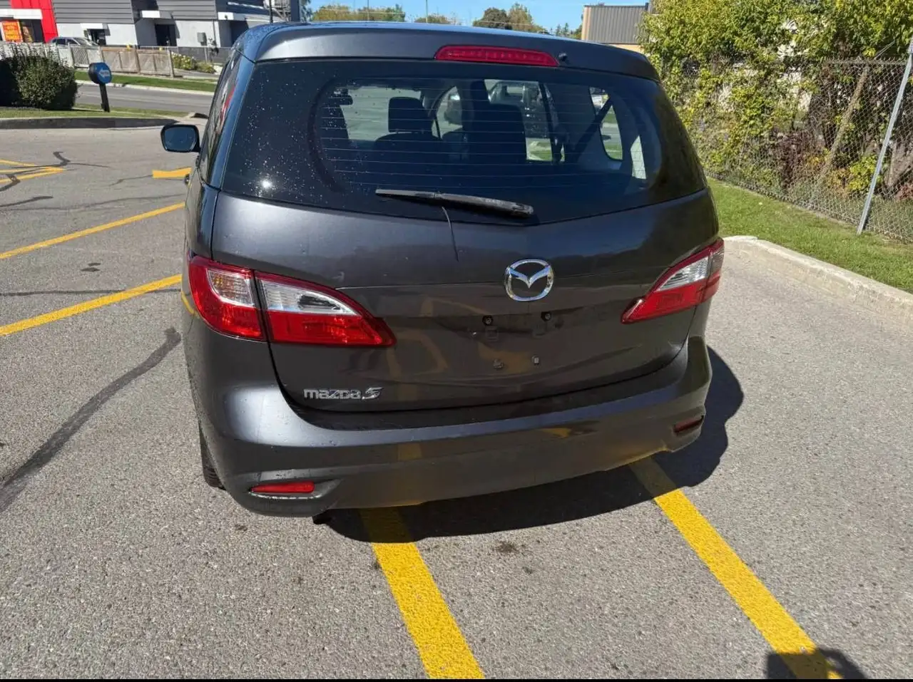Mazda 5 снимка Mazda 5