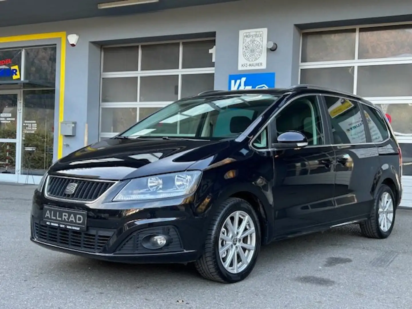 SEAT Alhambra Alhambra 2,0 TDI CR 4WD DPF Exclusiv Schwarz - 1