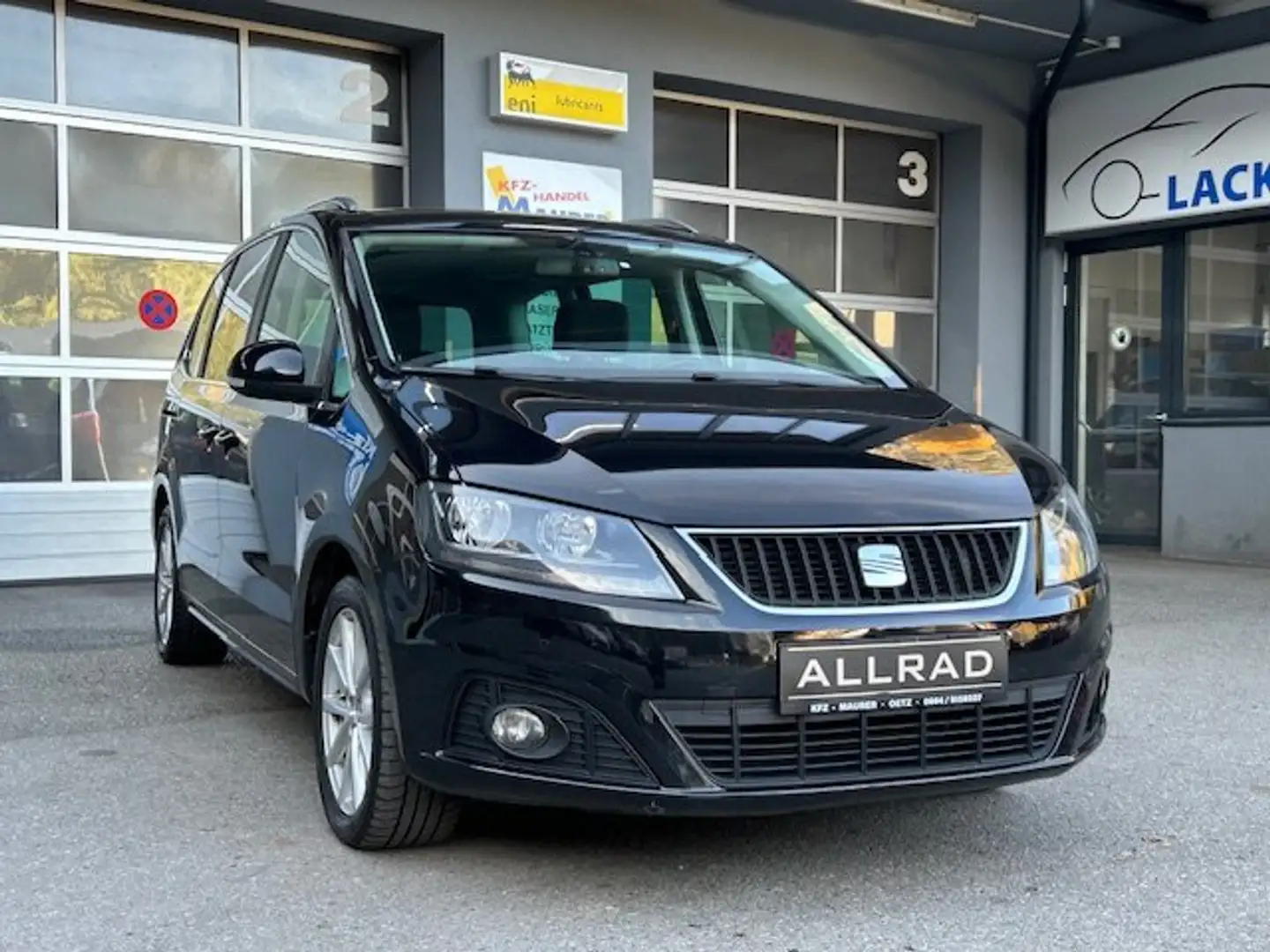 SEAT Alhambra Alhambra 2,0 TDI CR 4WD DPF Exclusiv Schwarz - 2